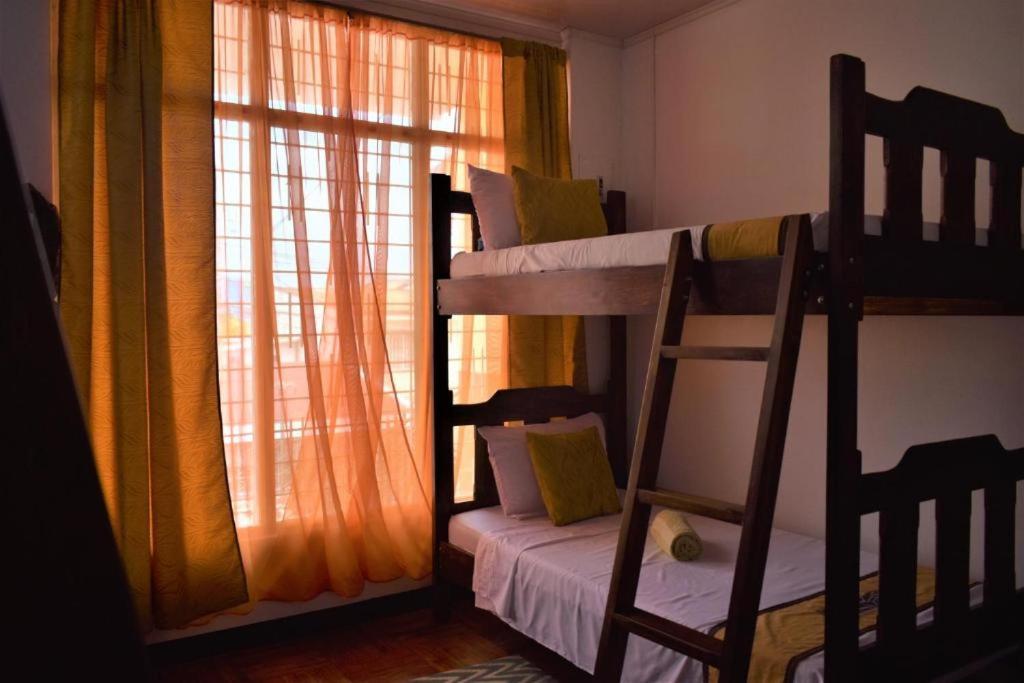 Lajuela Bnb & Hostel Alajuela Ngoại thất bức ảnh