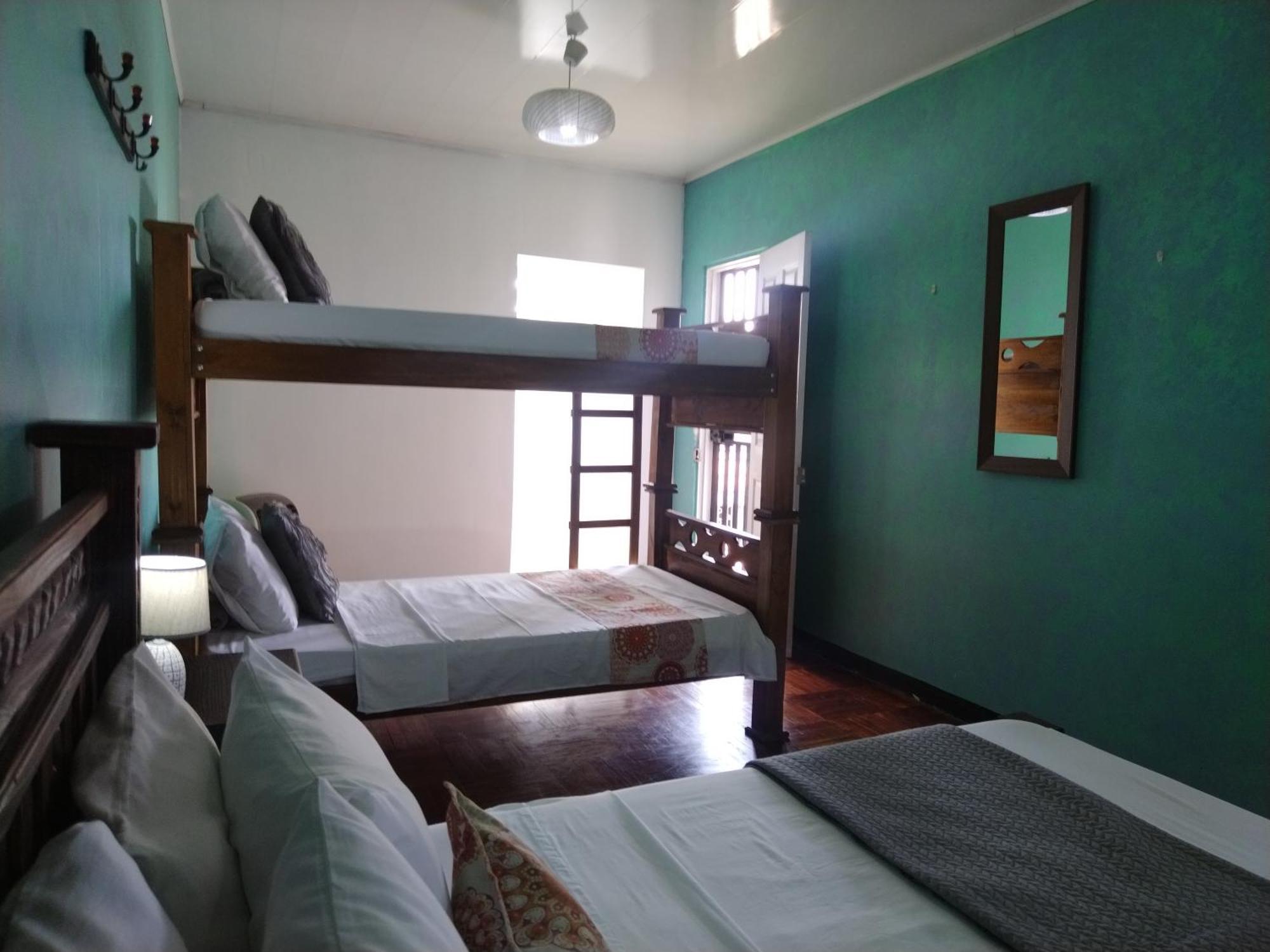 Lajuela Bnb & Hostel Alajuela Ngoại thất bức ảnh